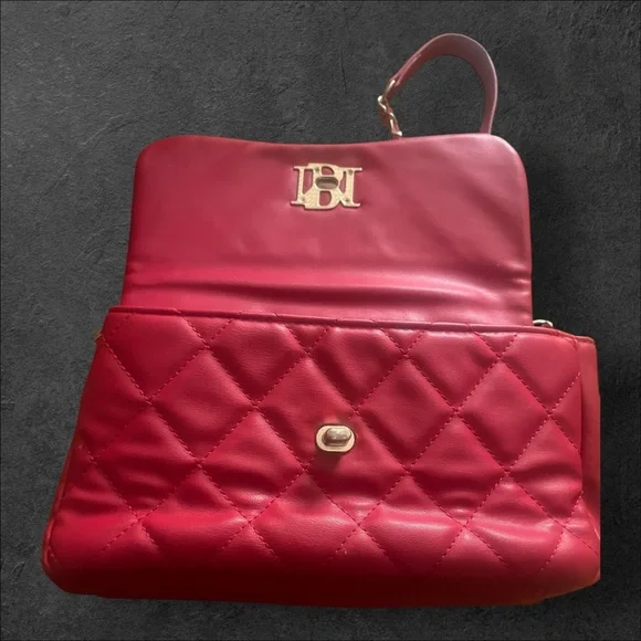 Badgley Mischka Red Quilted Crossbody Bag - Picture 11 of 16